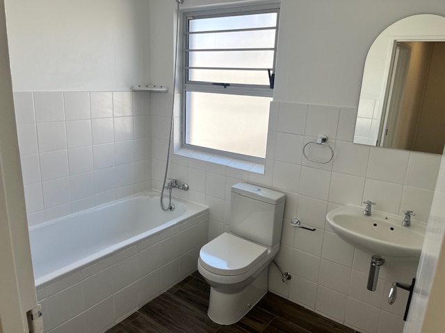 To Let 3 Bedroom Property for Rent in Edgemead Western Cape